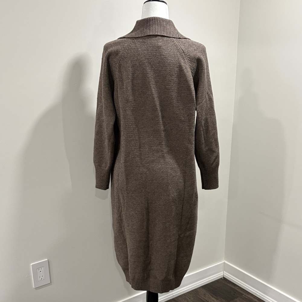 Brown Knit Collared Dress - Picture 2 of 6